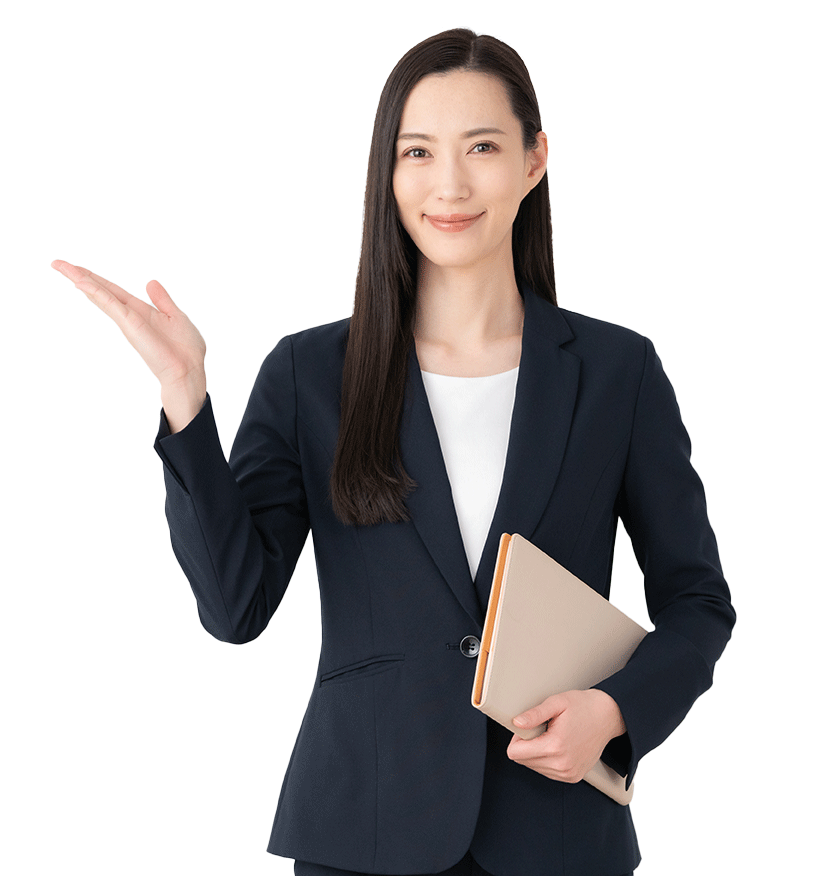 黒いスーツの女性